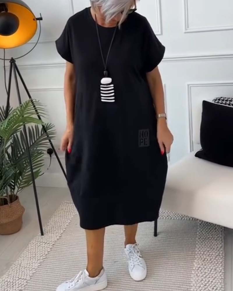 Cleo | Women's Day Dress With Short Sleeve Design And Relaxed Pocket Fit | Casual