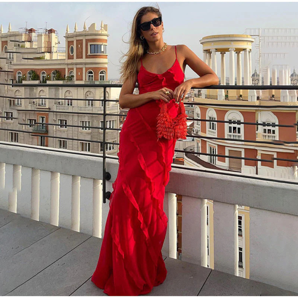 Susana | Women Long Wedding Guest Dress With Lace Bodice And Flowing Skirt | Elegant Style